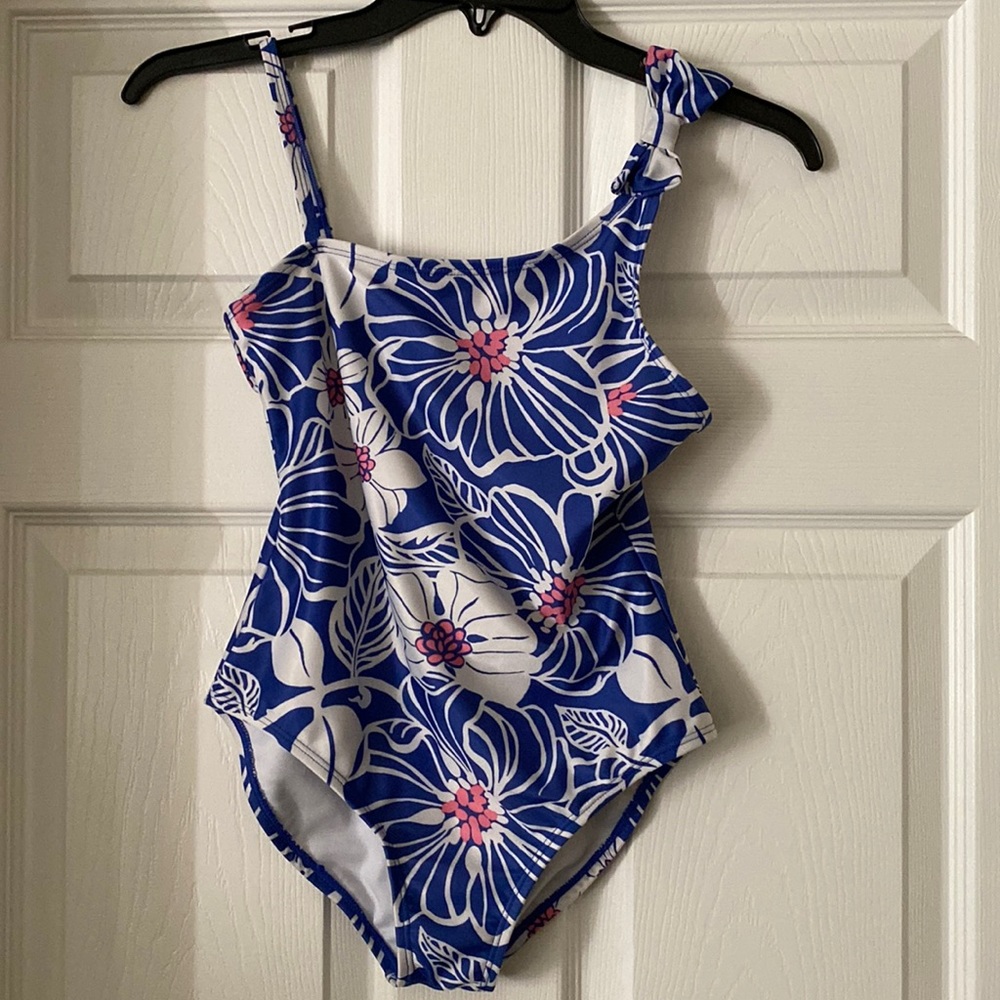 Girls one piece bathing suite